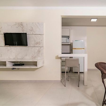Casa Terrea Com 02 Dormitorios บอมบินญัส ภายนอก รูปภาพ