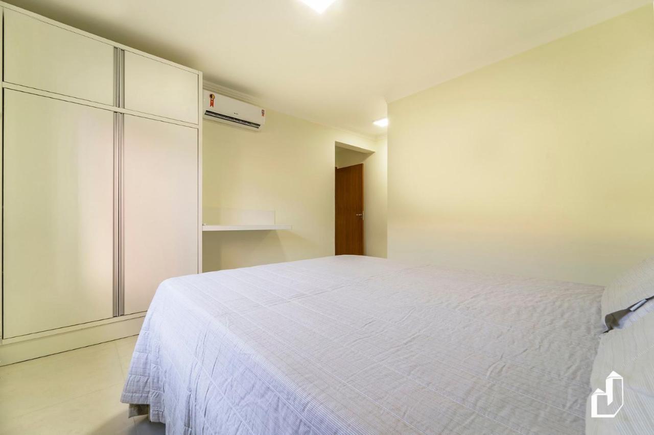 Casa Terrea Com 02 Dormitorios บอมบินญัส ภายนอก รูปภาพ