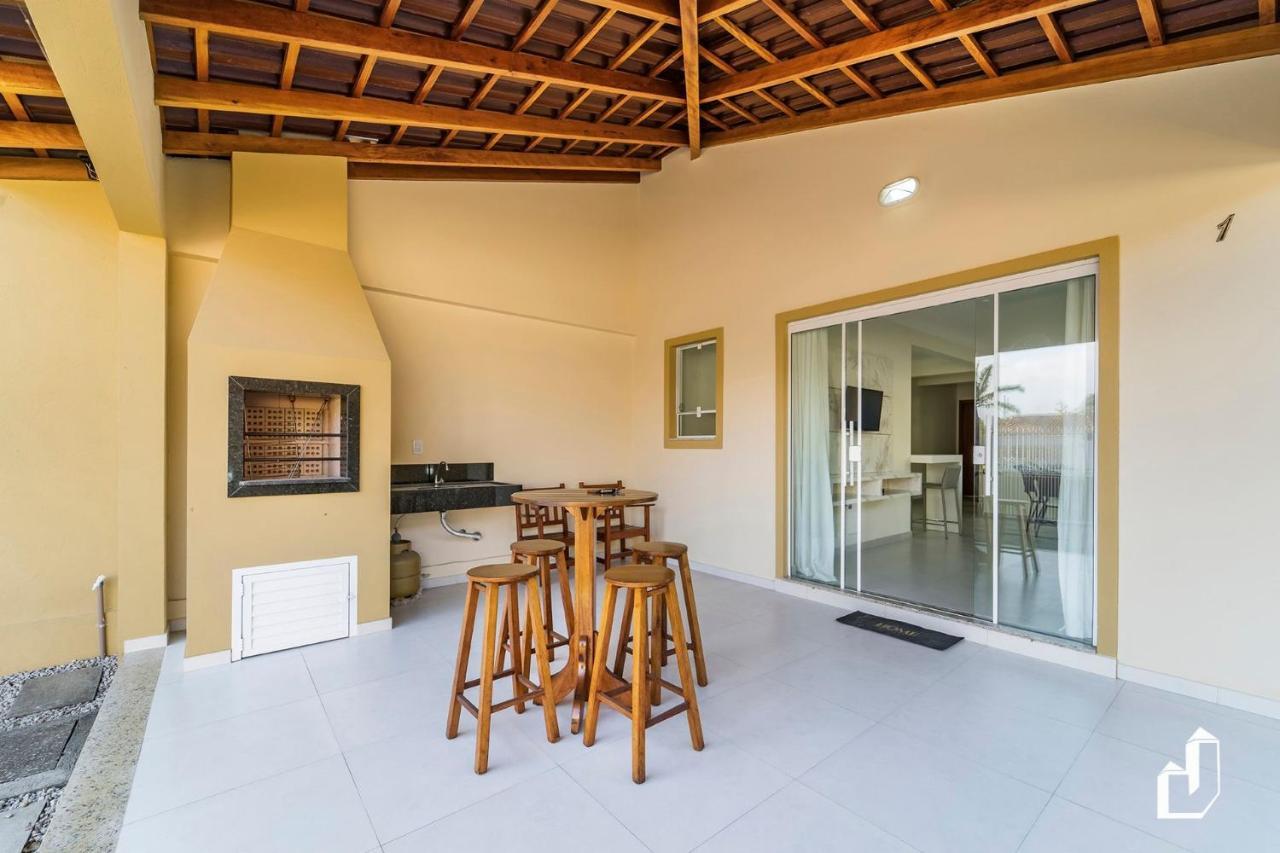Casa Terrea Com 02 Dormitorios บอมบินญัส ภายนอก รูปภาพ