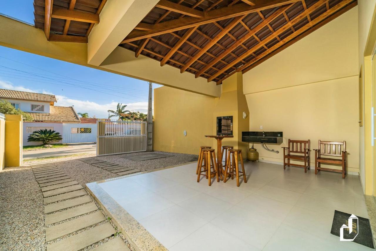 Casa Terrea Com 02 Dormitorios บอมบินญัส ภายนอก รูปภาพ