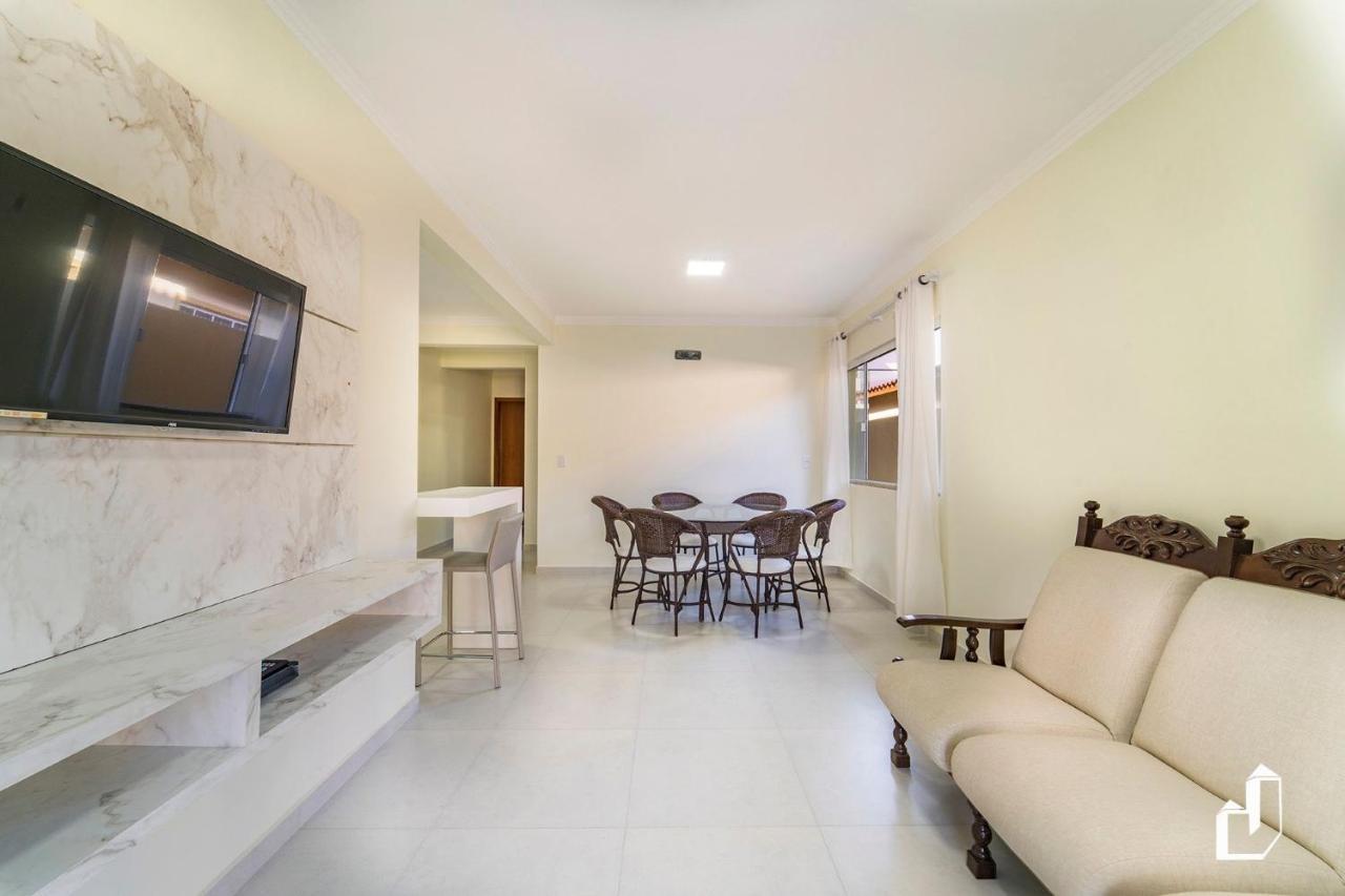 Casa Terrea Com 02 Dormitorios บอมบินญัส ภายนอก รูปภาพ